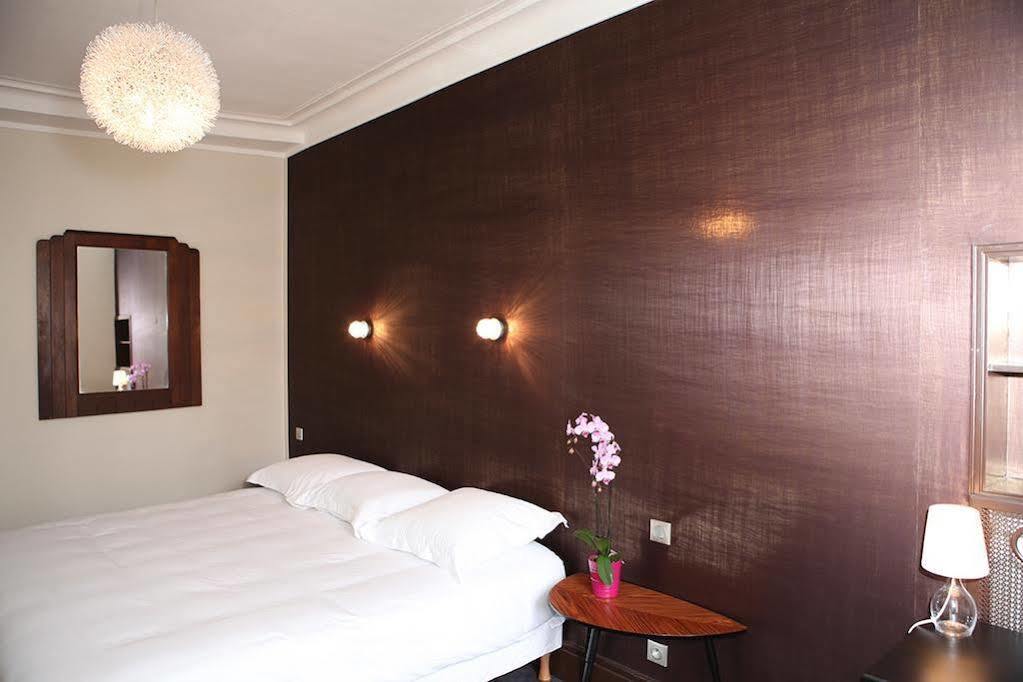 Hotel Le Roncevaux 포 외부 사진